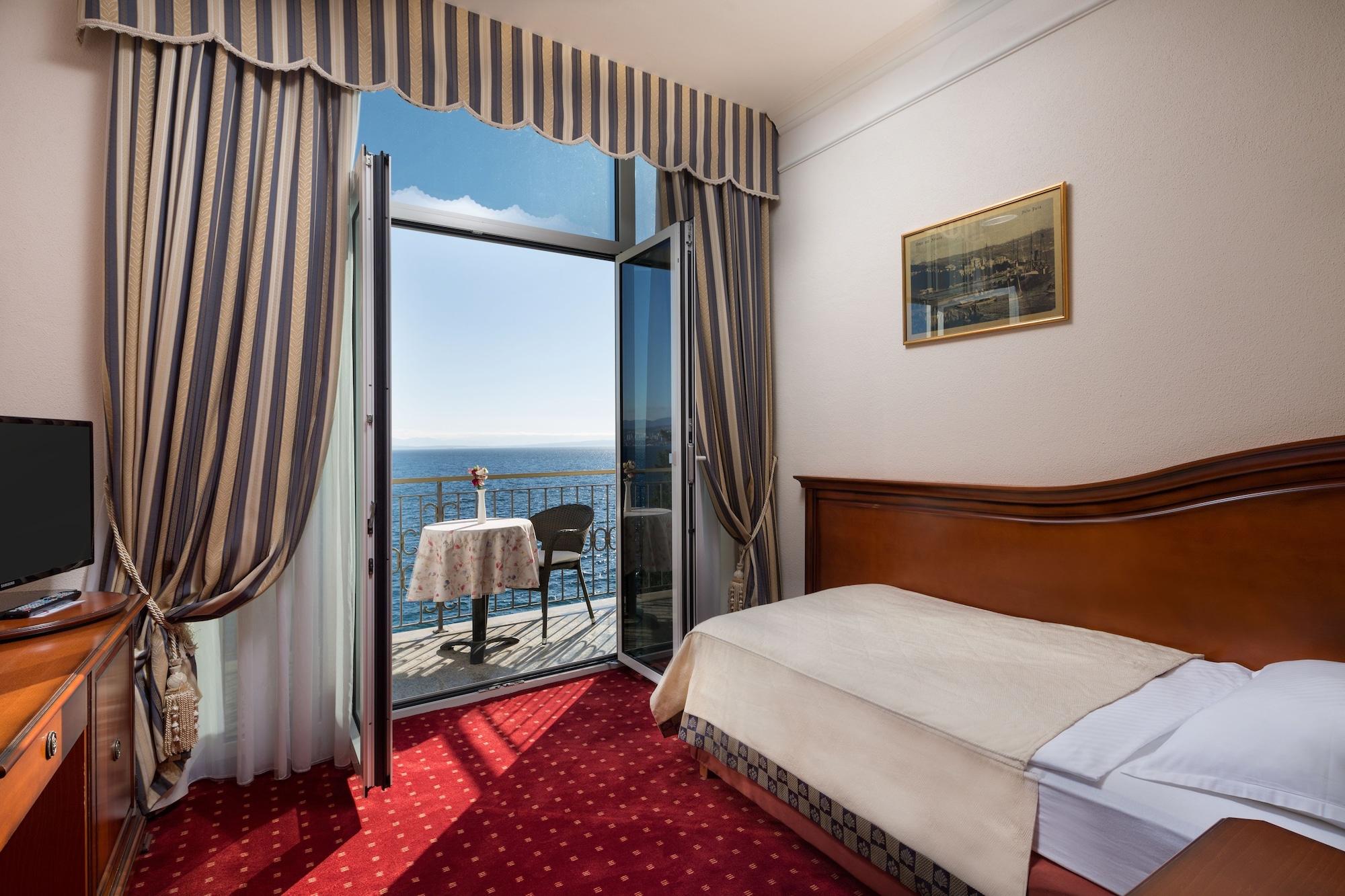 Hotel Savoy أوباتيا المظهر الخارجي الصورة