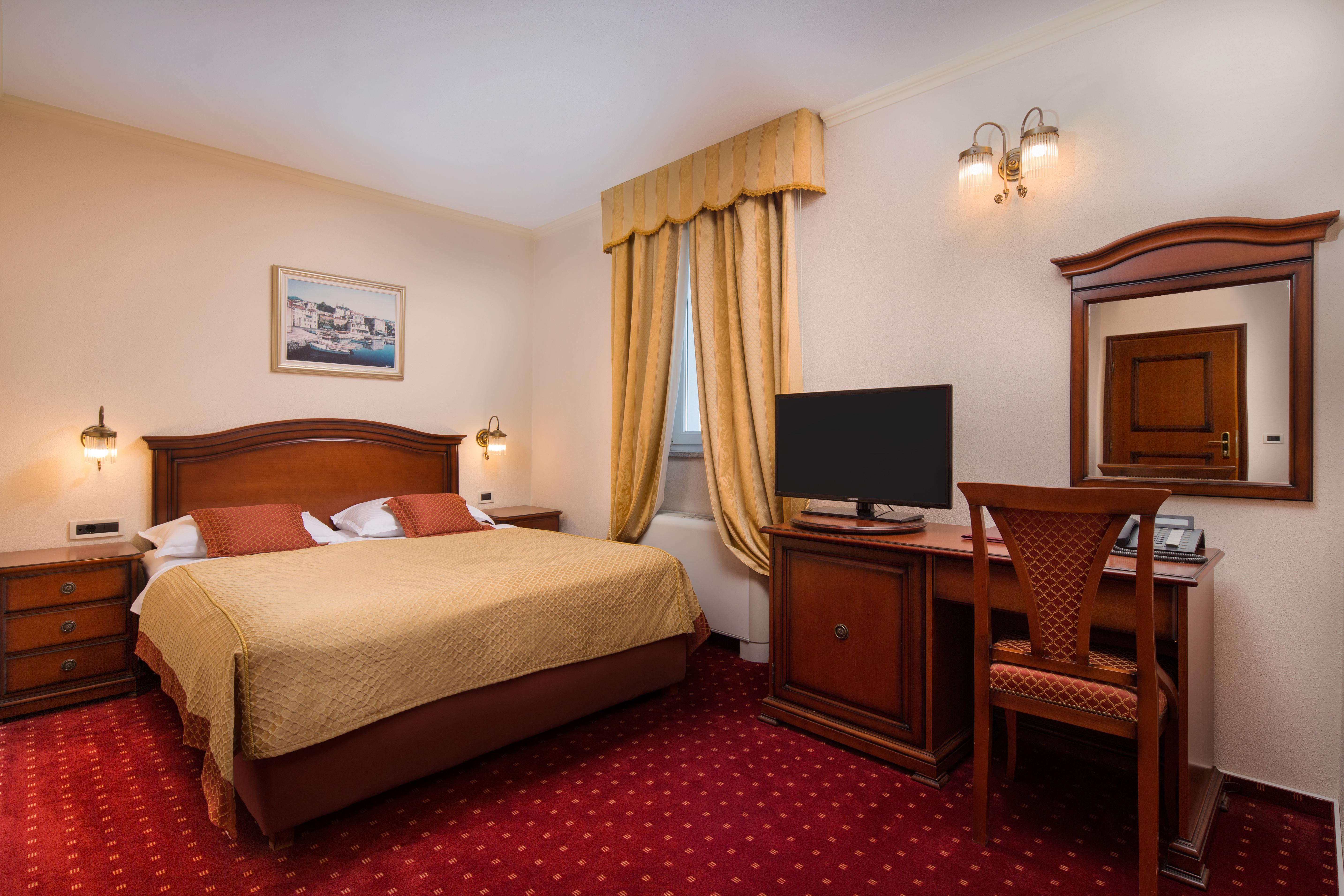 Hotel Savoy أوباتيا المظهر الخارجي الصورة